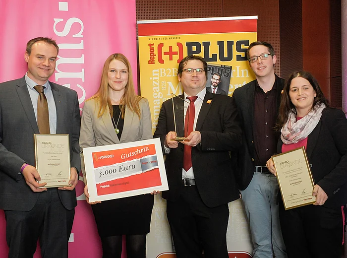 Fünf Personen mit Preisauszeichnung